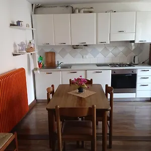 Primo Sole , Primaluna Włochy